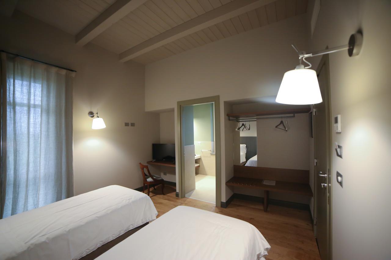 Locanda Ferro Uno, Golf Citta Di Asti Exteriör bild
