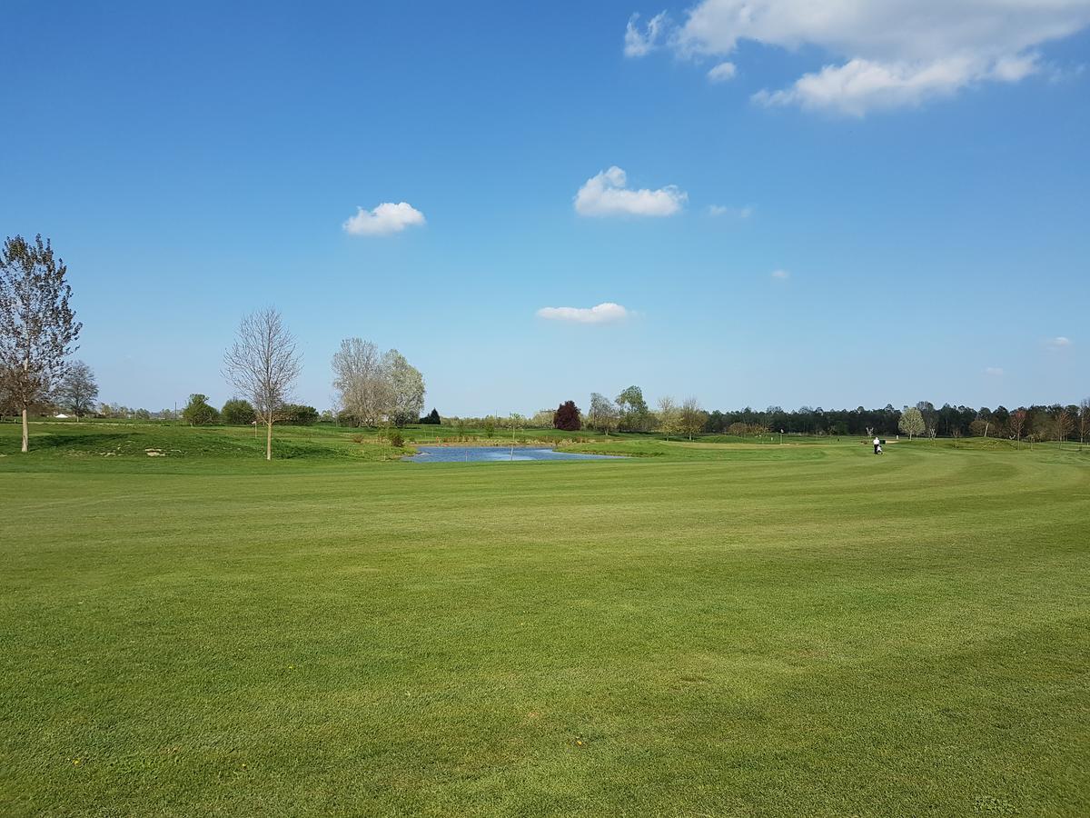 Locanda Ferro Uno, Golf Citta Di Asti Exteriör bild