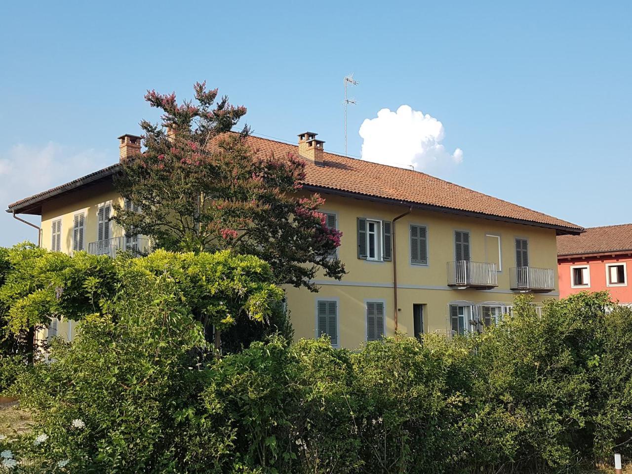 Locanda Ferro Uno, Golf Citta Di Asti Exteriör bild
